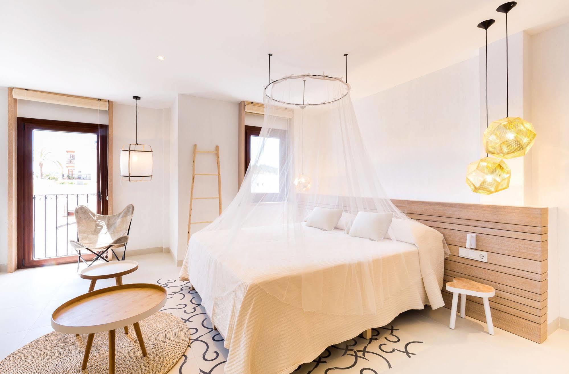 Gatzara Suites Santa Gertrudis Santa Gertrudis  Bagian luar foto