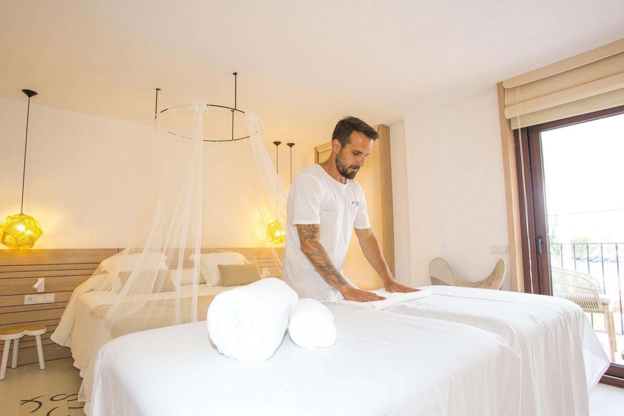 Gatzara Suites Santa Gertrudis Santa Gertrudis  Bagian luar foto
