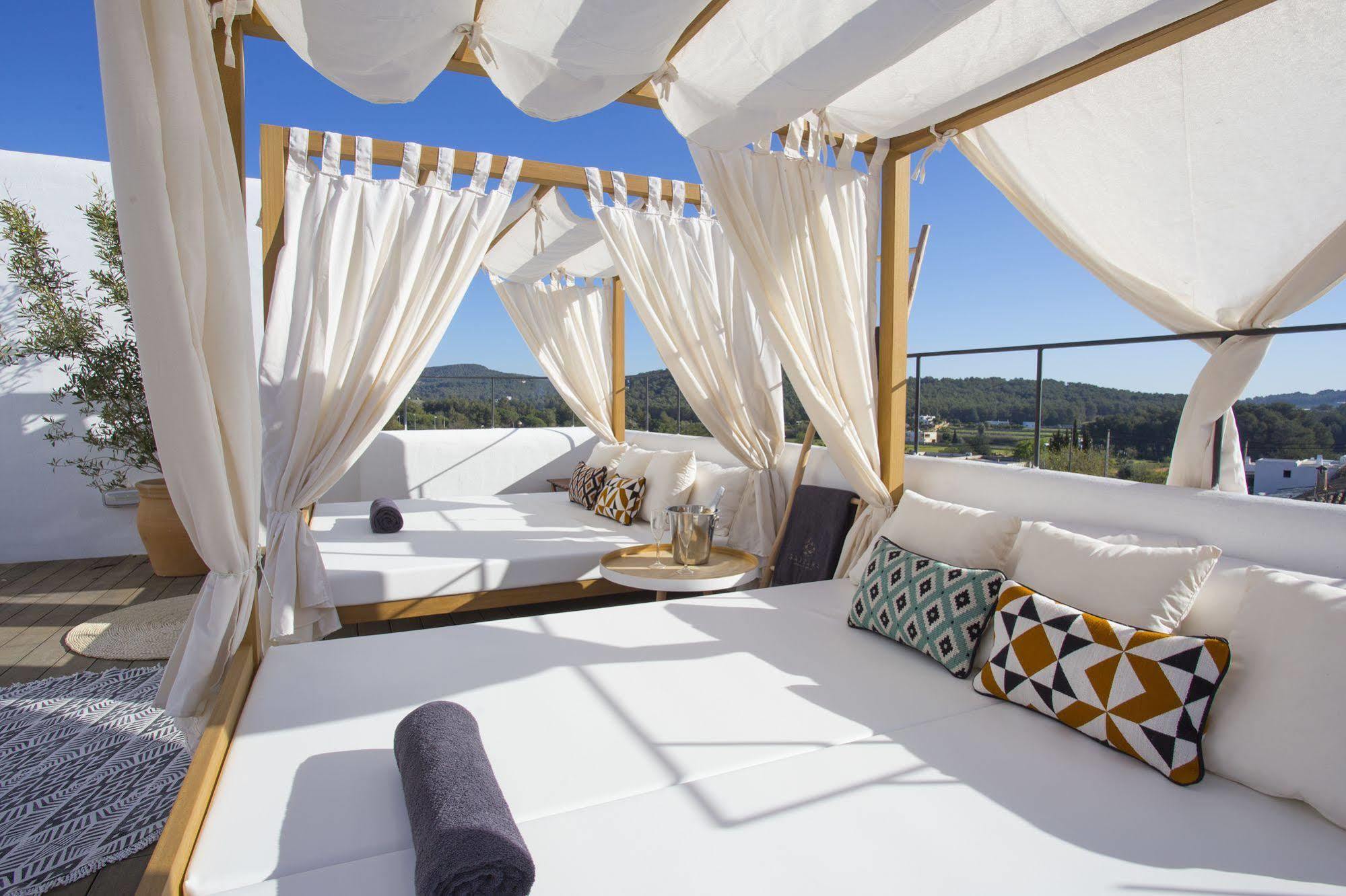 Gatzara Suites Santa Gertrudis Santa Gertrudis  Bagian luar foto