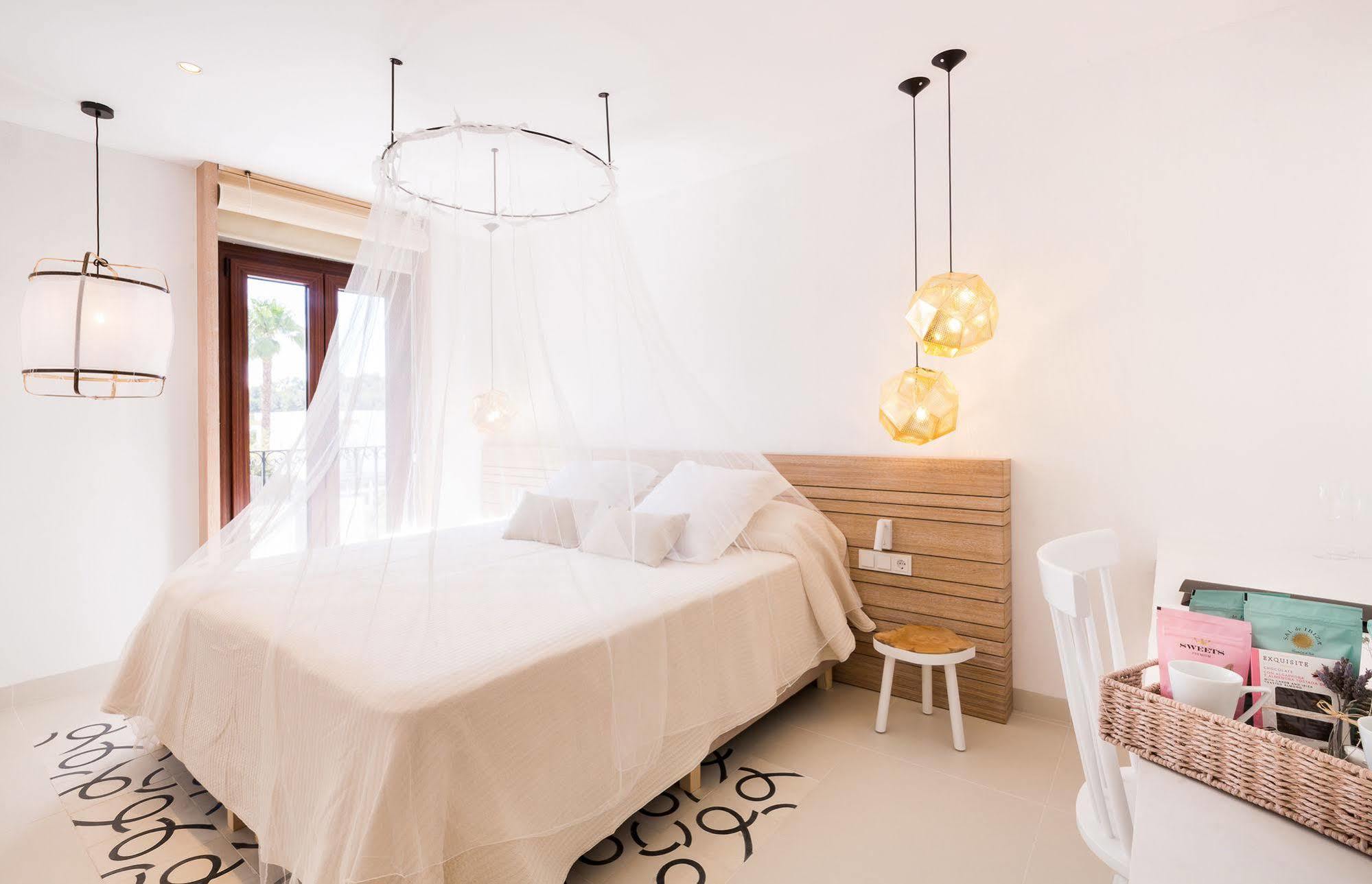 Gatzara Suites Santa Gertrudis Santa Gertrudis  Bagian luar foto
